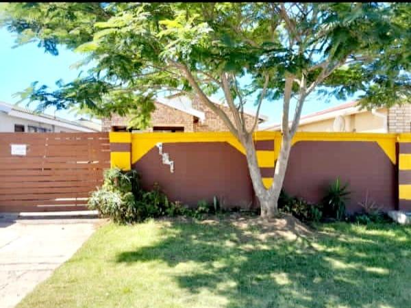 4 Bedroom Property for Sale in Mdantsane Nu 17 Eastern Cape